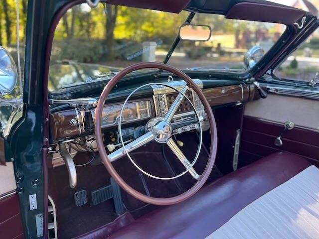 Chrysler-New-yorker-1948-Pacific-GreenTan-To-Burgundy-10