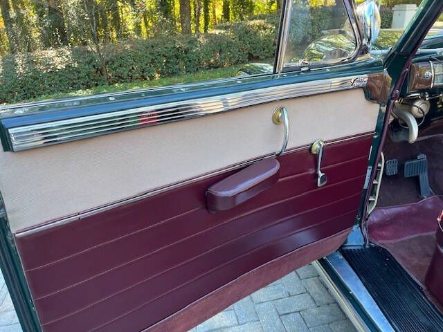 Chrysler-New-yorker-1948-Pacific-GreenTan-To-Burgundy-14