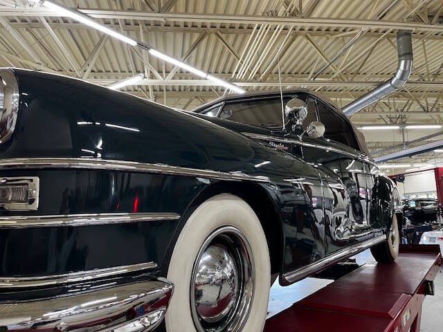 Chrysler-New-yorker-1948-Pacific-GreenTan-To-Burgundy-7