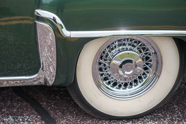 Chrysler-New-yorker-1951-Juniper-Green-Metall-Beige-Leather-code-15