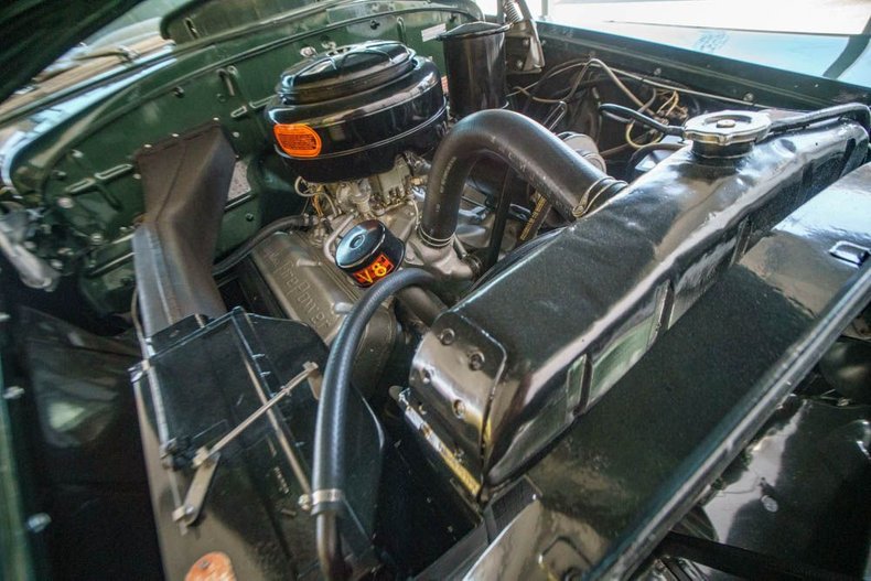Chrysler-New-yorker-1951-Juniper-Green-Metall-Beige-Leather-code-20