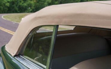 Chrysler-New-yorker-1951-Juniper-Green-Metall-Beige-Leather-code-47