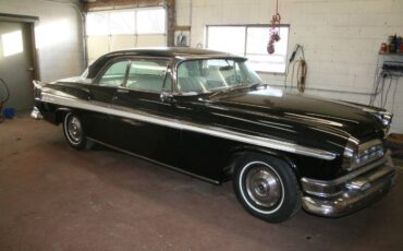 Chrysler-New-yorker-1955