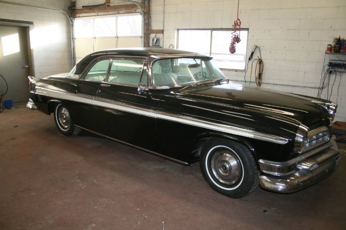 Chrysler-New-yorker-1955
