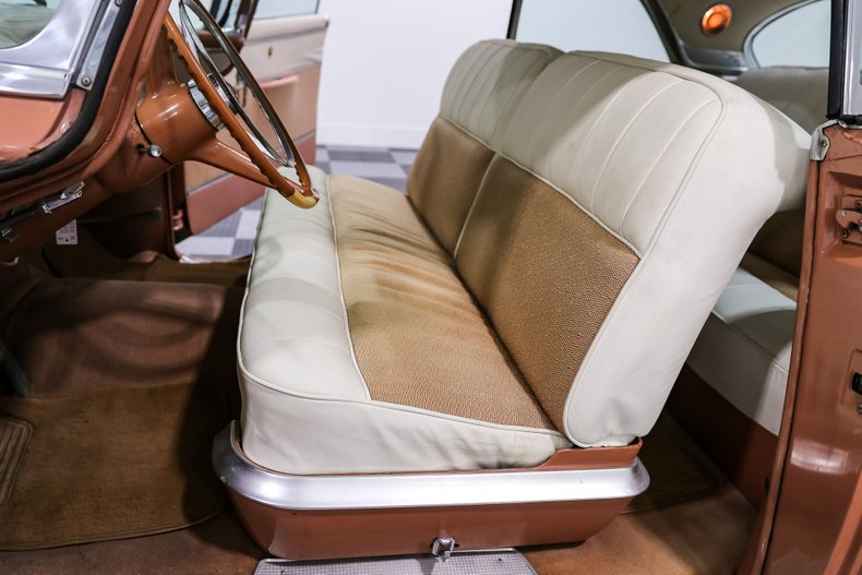 Chrysler-New-yorker-1955-Coral-White-14