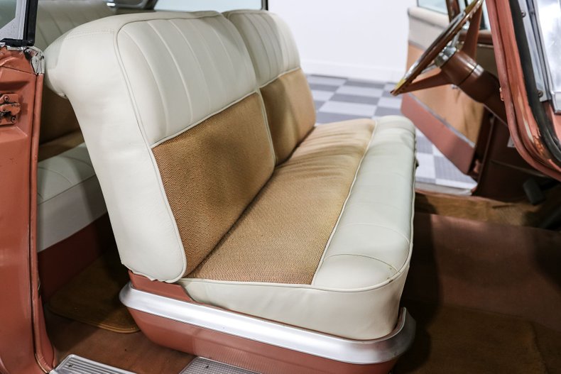 Chrysler-New-yorker-1955-Coral-White-17