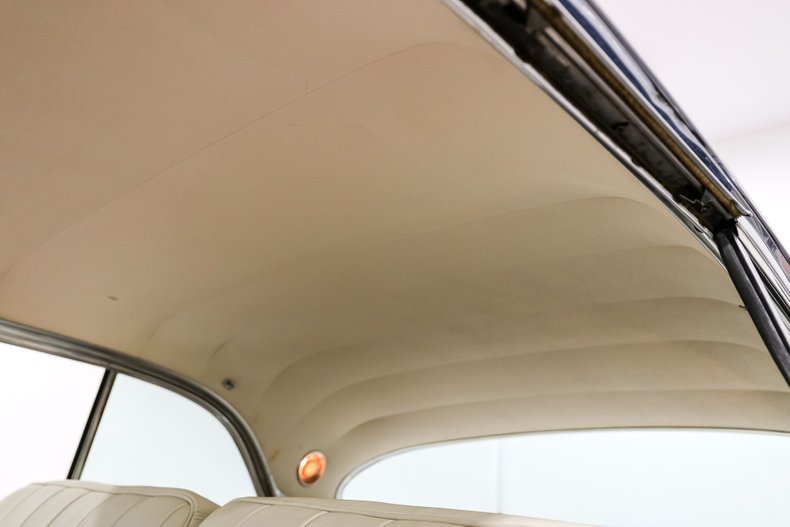 Chrysler-New-yorker-1955-Coral-White-20