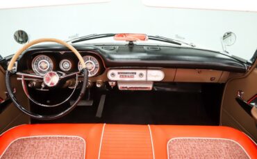 Chrysler-New-yorker-1957-Cloud-White-Ghaugin-Red-33
