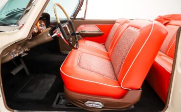 Chrysler-New-yorker-1957-Cloud-White-Ghaugin-Red-36