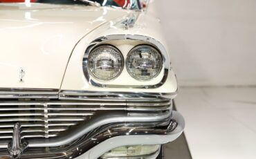 Chrysler-New-yorker-1957-Cloud-White-Ghaugin-Red-44