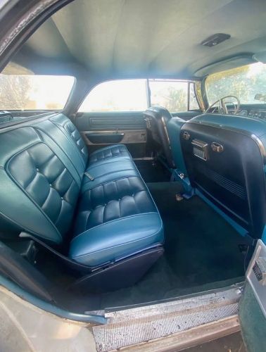 Chrysler-New-yorker-1964-9