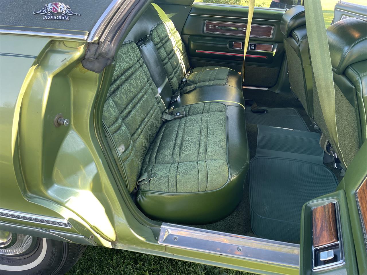 Chrysler-New-yorker-1973-Green-Green-14