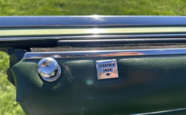 Chrysler-New-yorker-1973-Green-Green-17