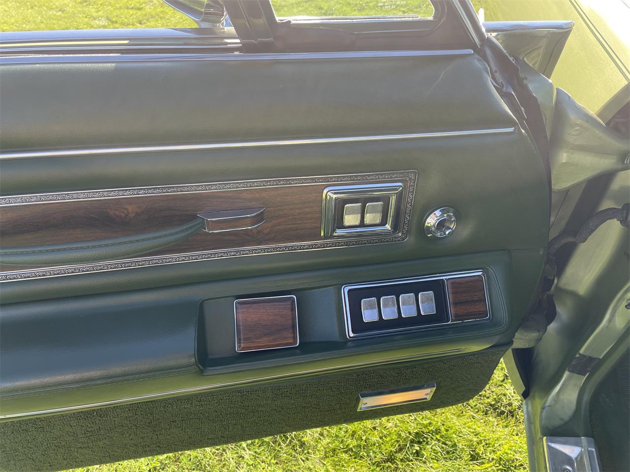 Chrysler-New-yorker-1973-Green-Green-5