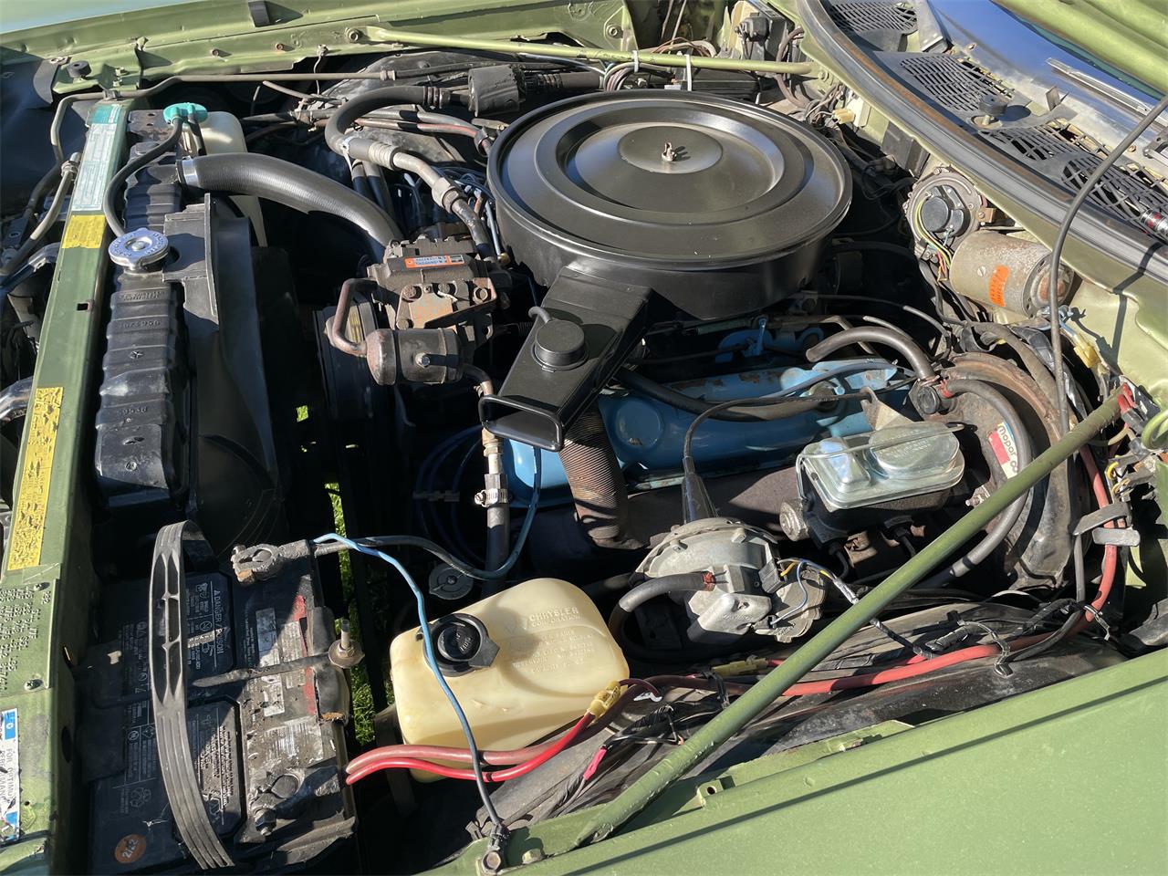 Chrysler-New-yorker-1973-Green-Green-7