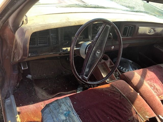 Chrysler-New-yorker-1977-Red-Red-3