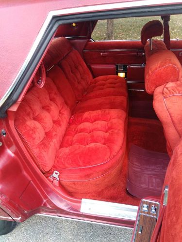 Chrysler-New-yorker-1978-Red-2