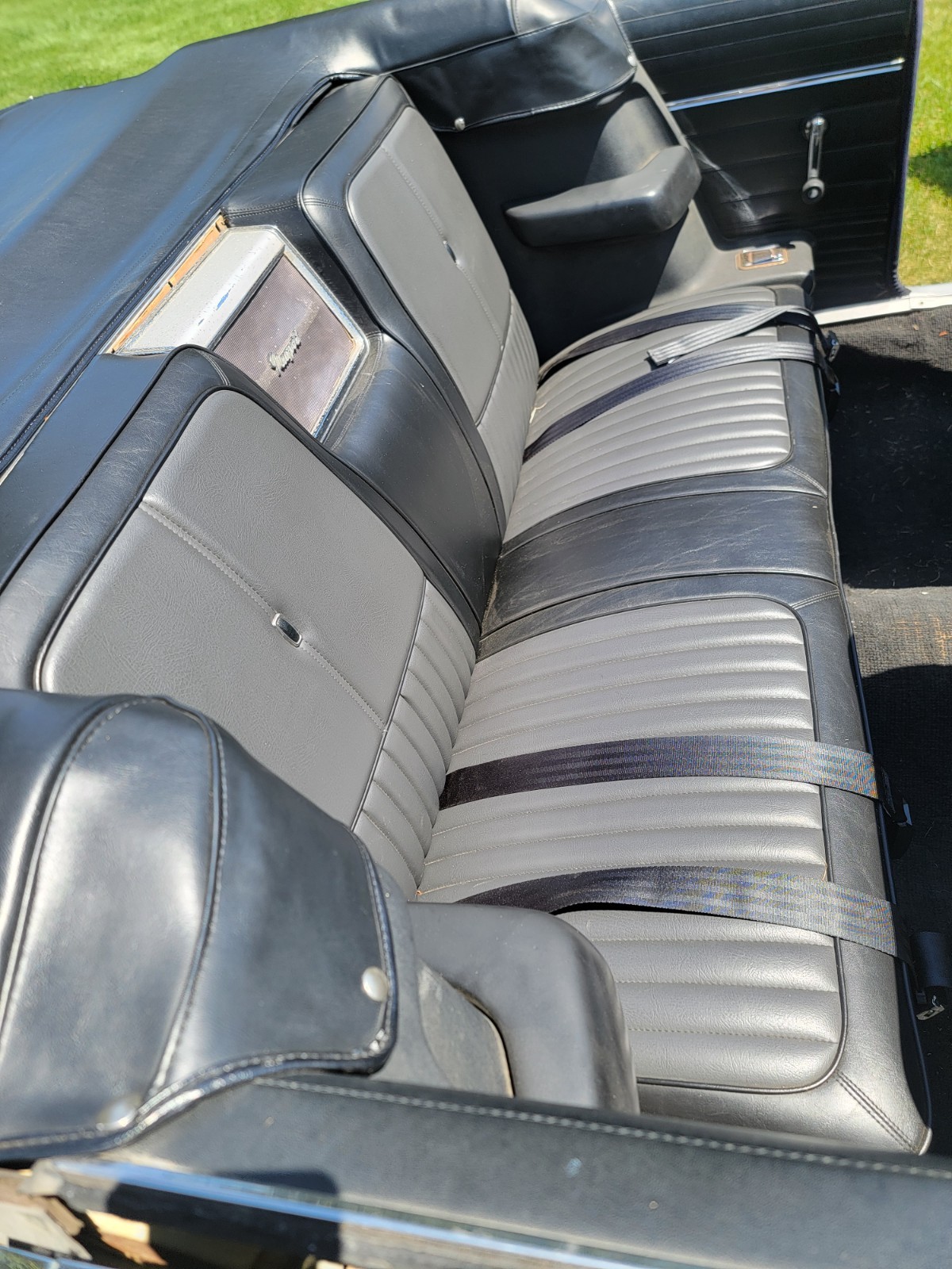 Chrysler-Newport-1968-Convertible-11