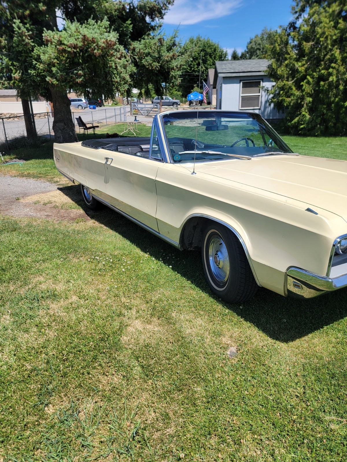 Chrysler-Newport-1968-Convertible-3