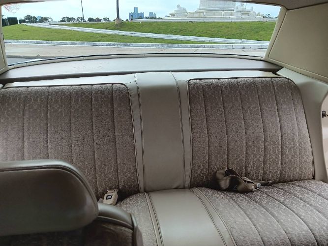 Chrysler-Newport-1976-16