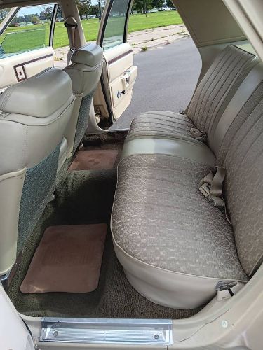 Chrysler-Newport-1976-19