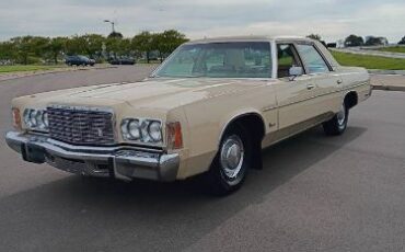 Chrysler-Newport-1976-22