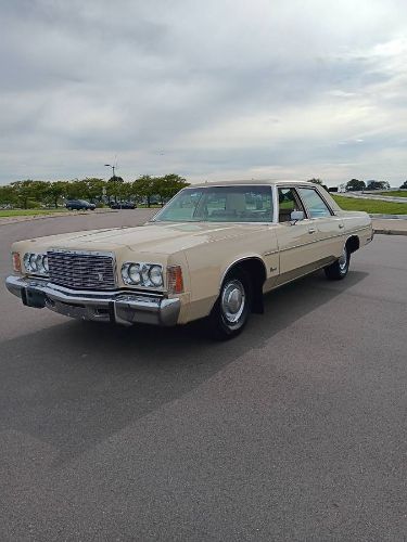 Chrysler-Newport-1976-22