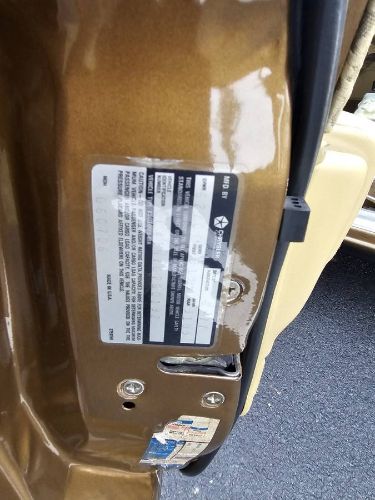 Chrysler-Newport-1977-Brown-Gold-Cloth-3