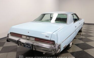 Chrysler-Newport-1977-Light-Blue-Blue-19