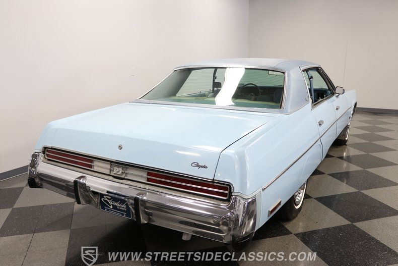Chrysler-Newport-1977-Light-Blue-Blue-19