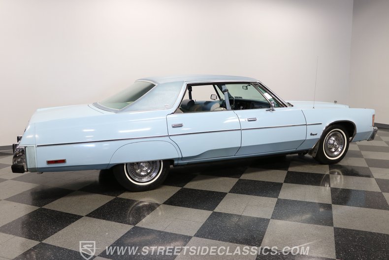 Chrysler-Newport-1977-Light-Blue-Blue-21