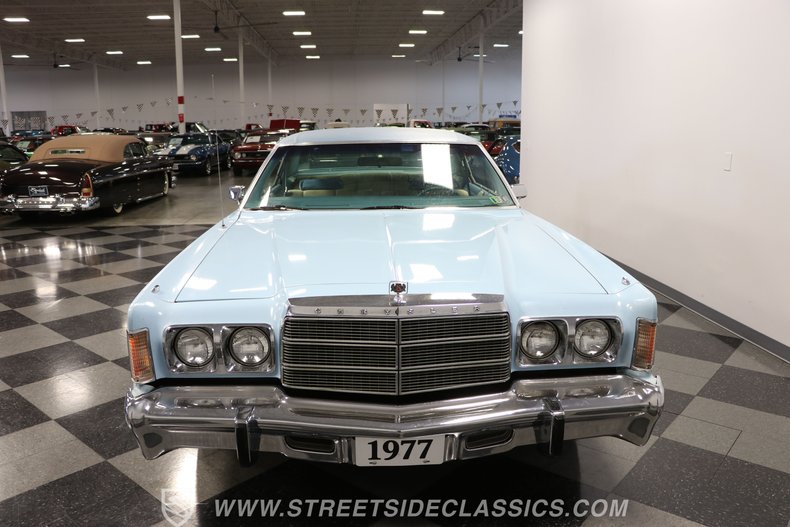 Chrysler-Newport-1977-Light-Blue-Blue-25