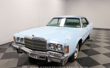 Chrysler-Newport-1977-Light-Blue-Blue-27