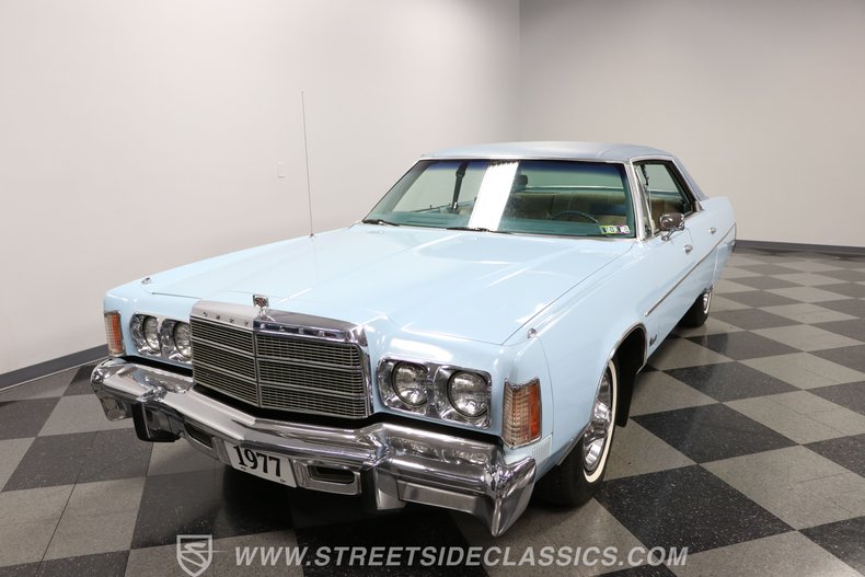 Chrysler-Newport-1977-Light-Blue-Blue-27