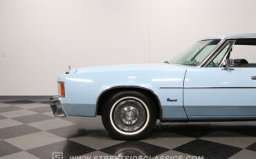 Chrysler-Newport-1977-Light-Blue-Blue-31