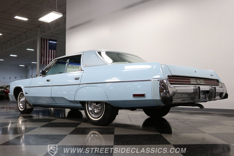 Chrysler-Newport-1977-Light-Blue-Blue-33