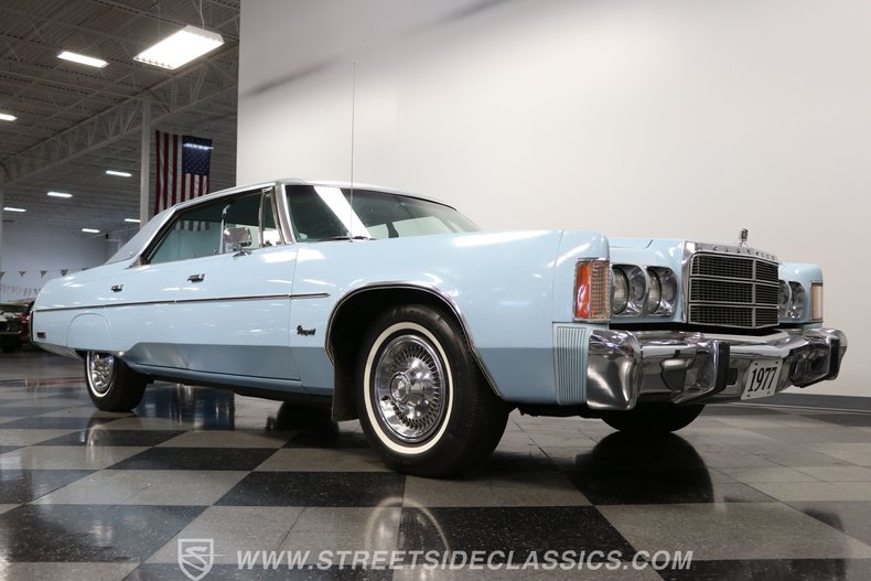 Chrysler-Newport-1977-Light-Blue-Blue-41