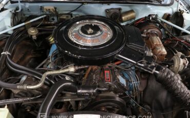 Chrysler-Newport-1977-Light-Blue-Blue-45