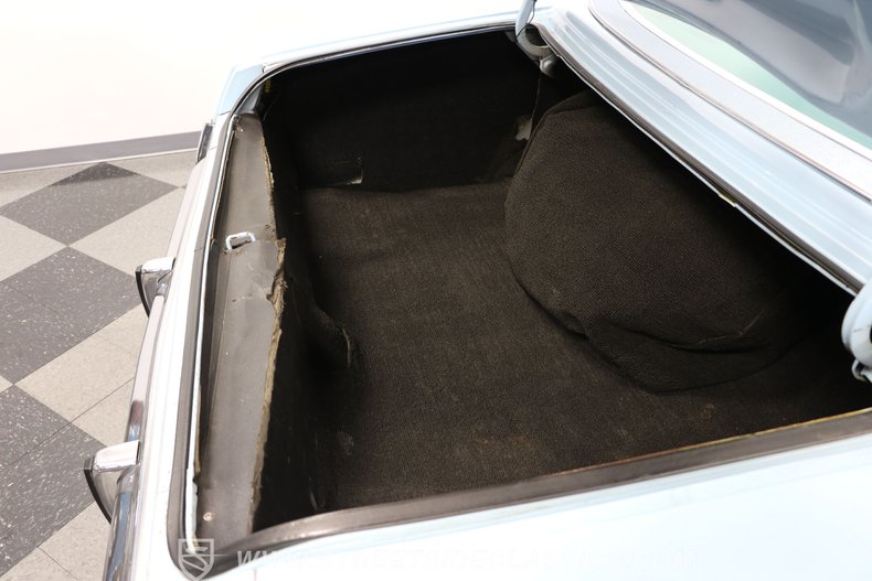 Chrysler-Newport-1977-Light-Blue-Blue-48