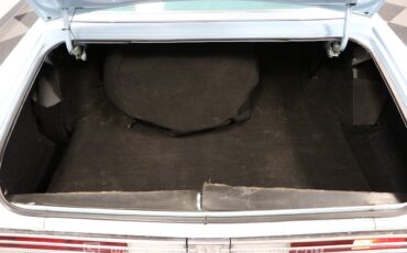 Chrysler-Newport-1977-Light-Blue-Blue-49