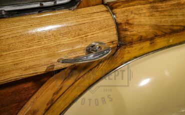 Chrysler-Other-1947-Tan-Brown-39