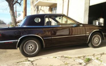 Chrysler-Other-1989-Burgundy-Tan-18