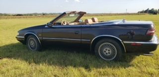 Chrysler-Other-1989-Burgundy-Tan-23