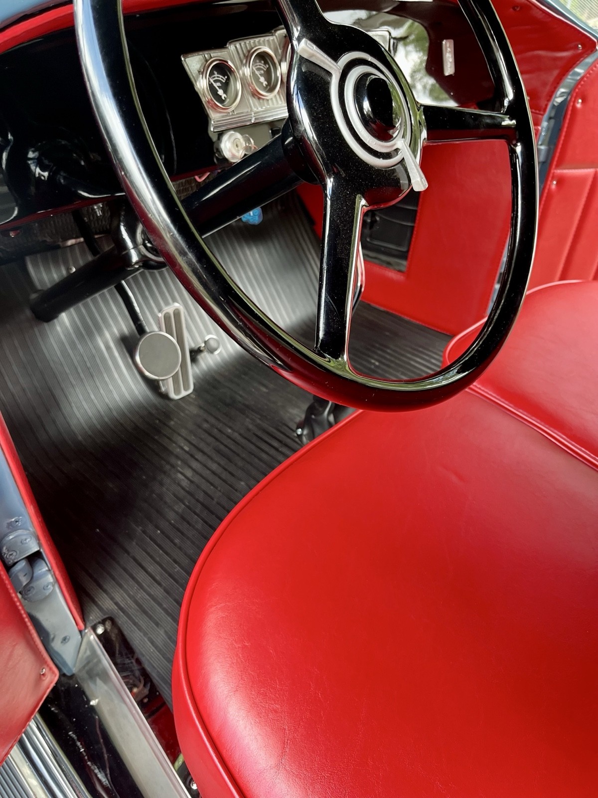 Chrysler-Series-77-1930-Convertible-10