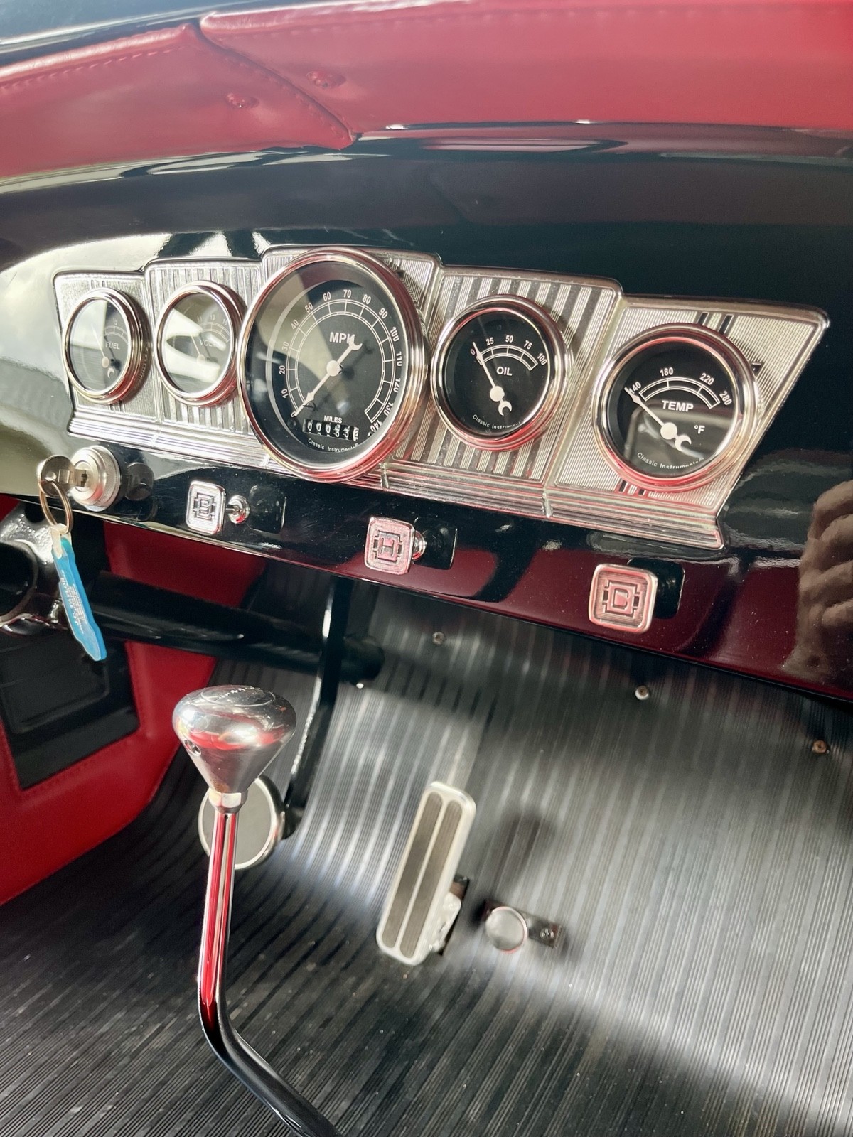 Chrysler-Series-77-1930-Convertible-7