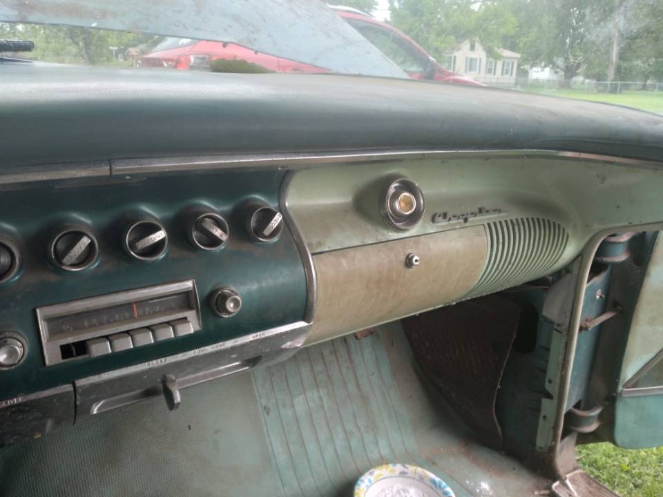 Chrysler-Windsor-1955-green-6