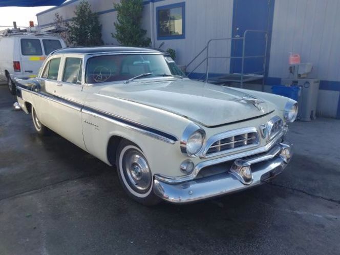 Chrysler-Windsor-1955