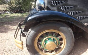 Chrysler-coupe-series-77-1930-black-13
