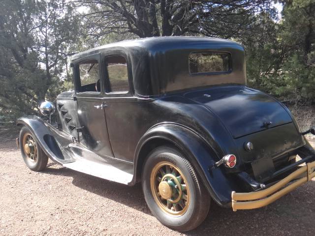 Chrysler-crown-coupe-series-77-1930-black-4