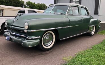 Chrysler-saratoga-1952-green-1